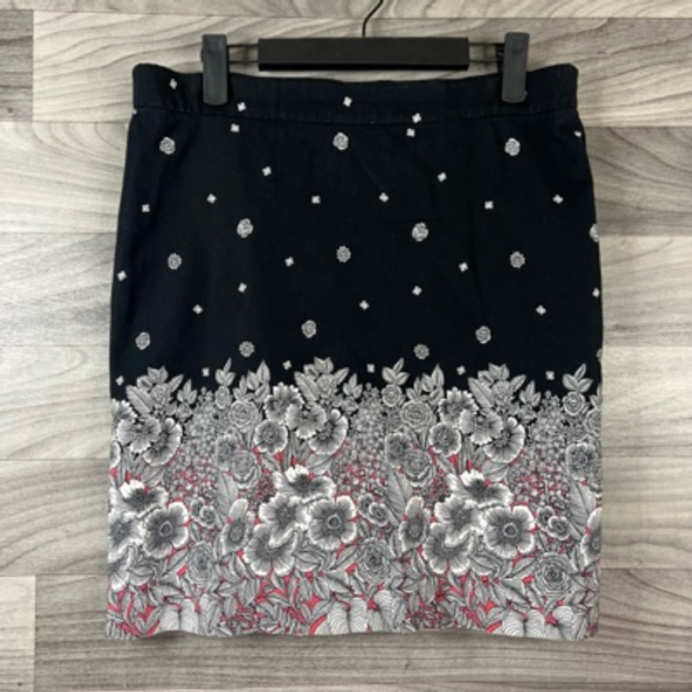 J. Jill Womens Straight Skirt Black White Floral Above Knee Back Slit Petites 6